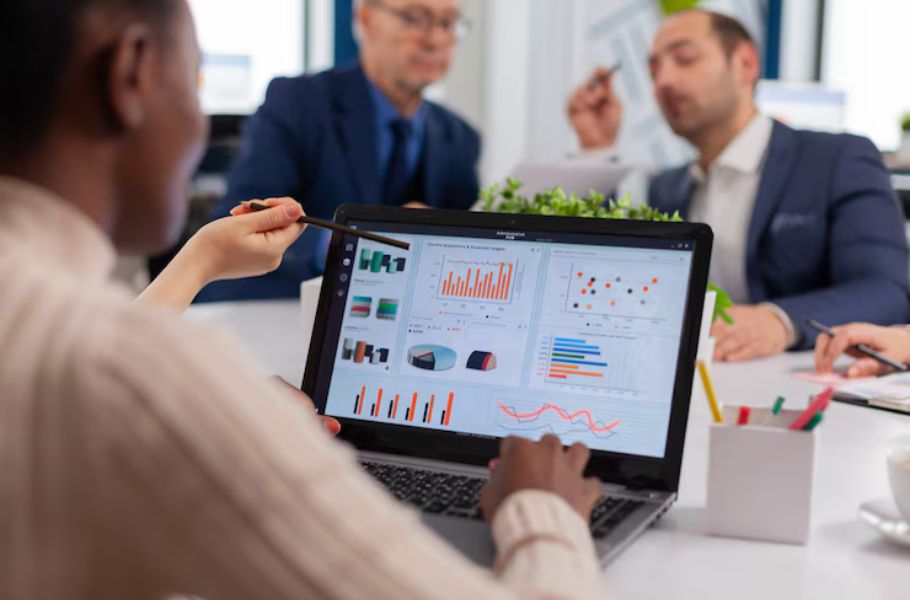 database reporting software