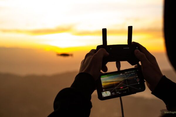 mcohoe drone with 5x9 screen controller